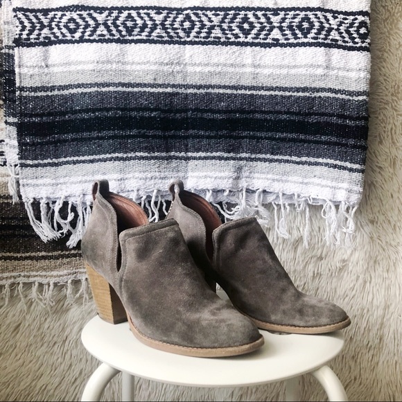 Jeffrey Campbell Shoes - JEFFREE CAPBELL brown rosalee ankle booties